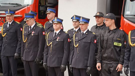 Chełm. Awanse i honory - uroczysta zbiórka chełmskich strażaków [ZDJĘCIA]