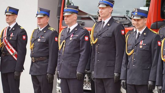 Chełm. Awanse i honory - uroczysta zbiórka chełmskich strażaków [ZDJĘCIA]