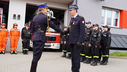 Chełm. Awanse i honory - uroczysta zbiórka chełmskich strażaków [ZDJĘCIA]