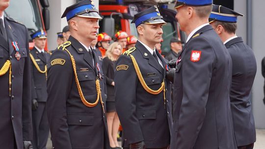 Chełm. Awanse i honory - uroczysta zbiórka chełmskich strażaków [ZDJĘCIA]
