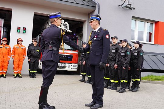 Chełm. Awanse i honory - uroczysta zbiórka chełmskich strażaków [ZDJĘCIA]