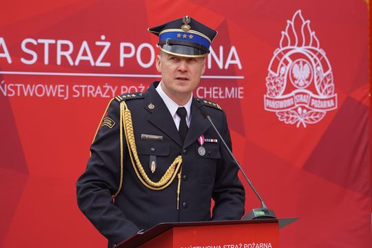 Chełm. Awanse i honory - uroczysta zbiórka chełmskich strażaków [ZDJĘCIA]