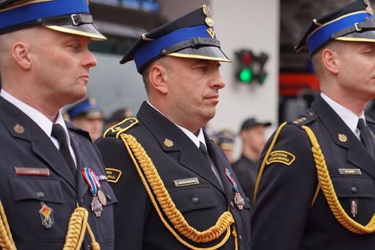 Chełm. Awanse i honory - uroczysta zbiórka chełmskich strażaków [ZDJĘCIA]