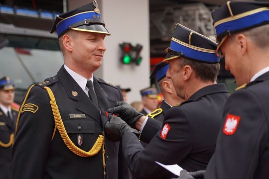 Chełm. Awanse i honory - uroczysta zbiórka chełmskich strażaków [ZDJĘCIA]