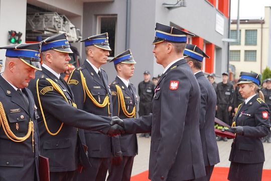 Chełm. Awanse i honory - uroczysta zbiórka chełmskich strażaków [ZDJĘCIA]