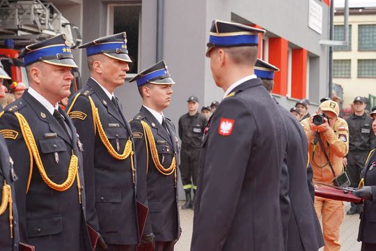 Chełm. Awanse i honory - uroczysta zbiórka chełmskich strażaków [ZDJĘCIA]