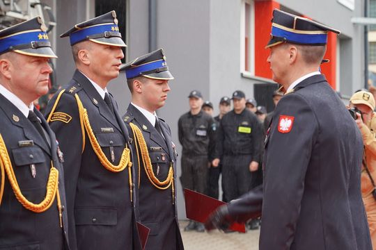 Chełm. Awanse i honory - uroczysta zbiórka chełmskich strażaków [ZDJĘCIA]