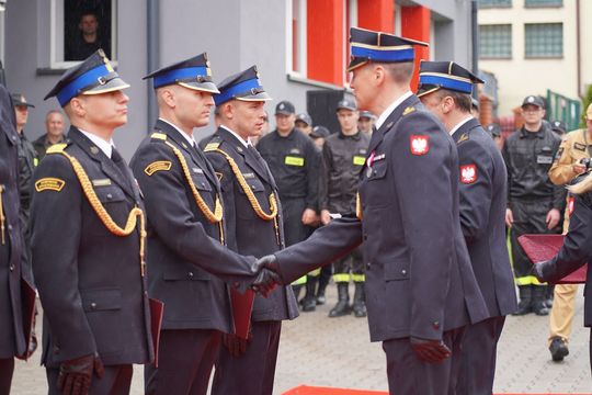 Chełm. Awanse i honory - uroczysta zbiórka chełmskich strażaków [ZDJĘCIA]