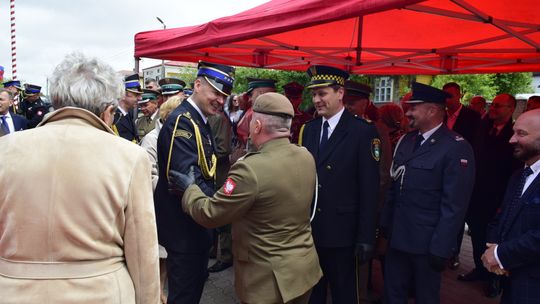 Chełm. Awanse i honory - uroczysta zbiórka chełmskich strażaków [ZDJĘCIA]