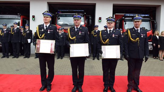 Chełm. Awanse i honory - uroczysta zbiórka chełmskich strażaków [ZDJĘCIA]