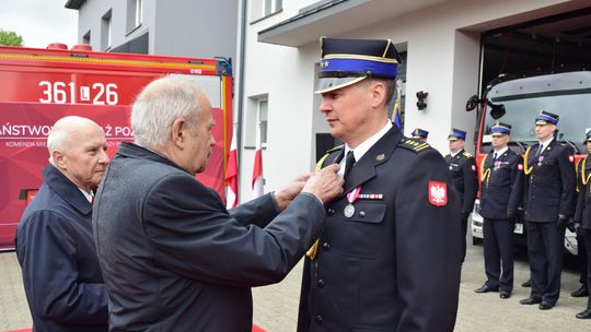 Chełm. Awanse i honory - uroczysta zbiórka chełmskich strażaków [ZDJĘCIA]