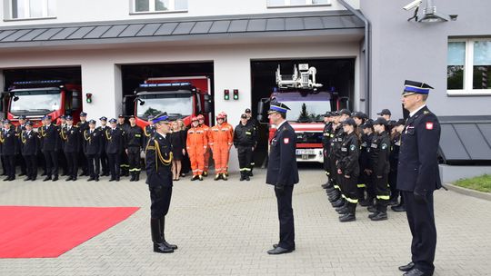 Chełm. Awanse i honory - uroczysta zbiórka chełmskich strażaków [ZDJĘCIA]