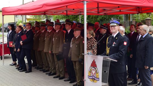 Chełm. Awanse i honory - uroczysta zbiórka chełmskich strażaków [ZDJĘCIA]