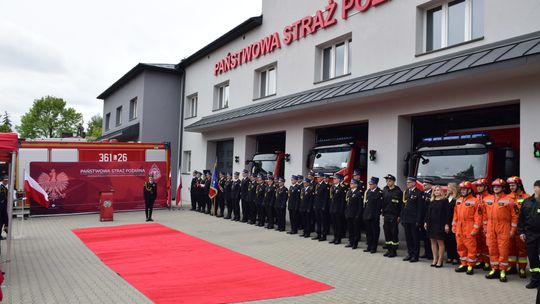 Chełm. Awanse i honory - uroczysta zbiórka chełmskich strażaków [ZDJĘCIA]