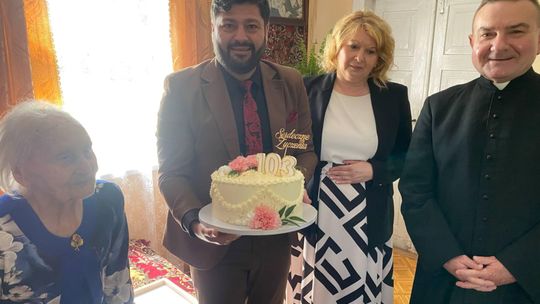 Gm. Wola Uhruska. 103 lata życia, mądrości i uśmiechu – wyjątkowy jubileusz Pani Janiny [GALERIA ZDJĘĆ]