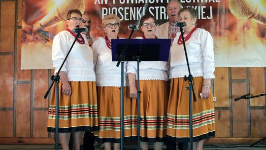 XIV Powiatowy Festiwal Piosenki Strażackiej w Okopach [GALERIA ZDJĘĆ]