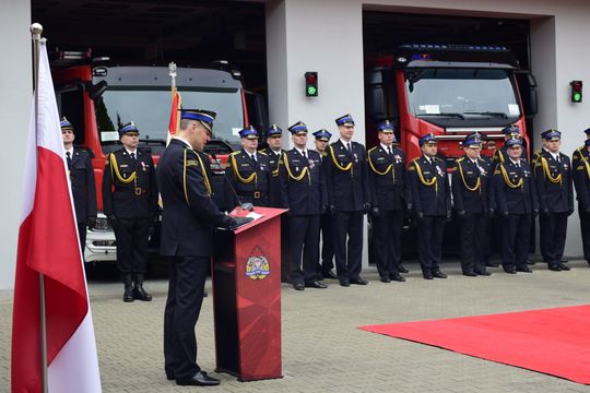 Chełm. Awanse i honory - uroczysta zbiórka chełmskich strażaków [ZDJĘCIA]