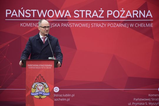 Chełm. Awanse i honory - uroczysta zbiórka chełmskich strażaków [ZDJĘCIA]
