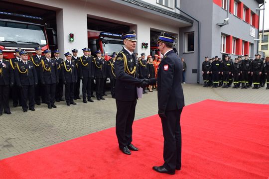 Chełm. Awanse i honory - uroczysta zbiórka chełmskich strażaków [ZDJĘCIA]