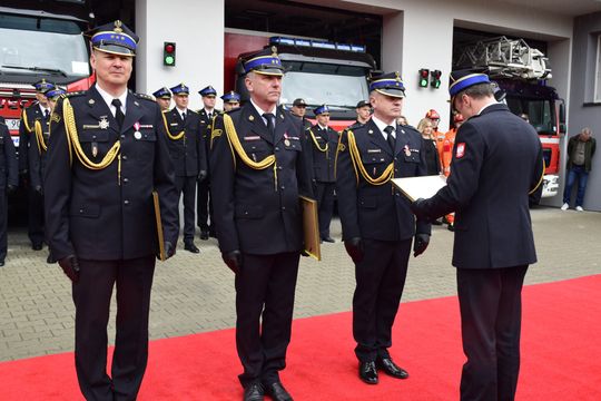 Chełm. Awanse i honory - uroczysta zbiórka chełmskich strażaków [ZDJĘCIA]