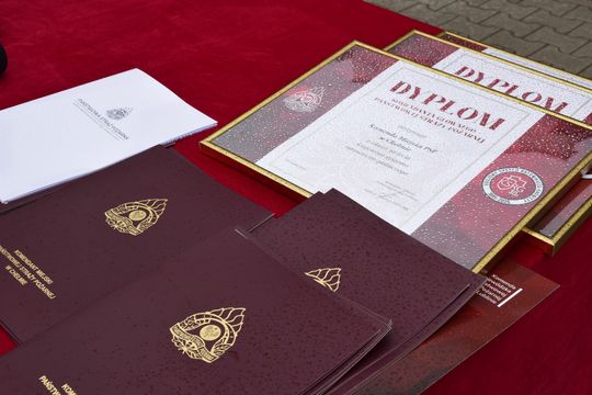 Chełm. Awanse i honory - uroczysta zbiórka chełmskich strażaków [ZDJĘCIA]