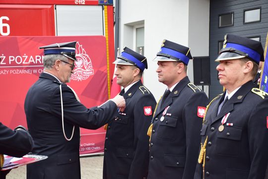 Chełm. Awanse i honory - uroczysta zbiórka chełmskich strażaków [ZDJĘCIA]