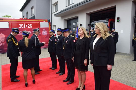 Chełm. Awanse i honory - uroczysta zbiórka chełmskich strażaków [ZDJĘCIA]
