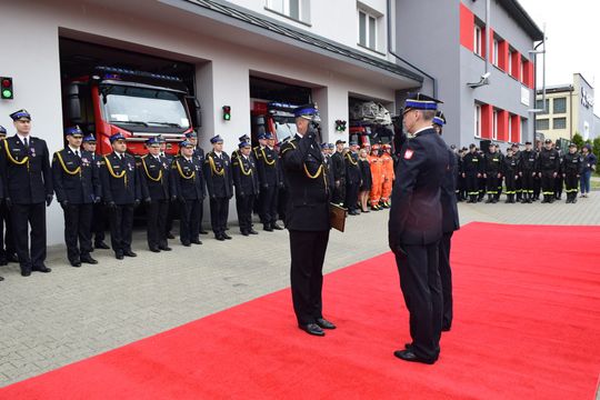 Chełm. Awanse i honory - uroczysta zbiórka chełmskich strażaków [ZDJĘCIA]