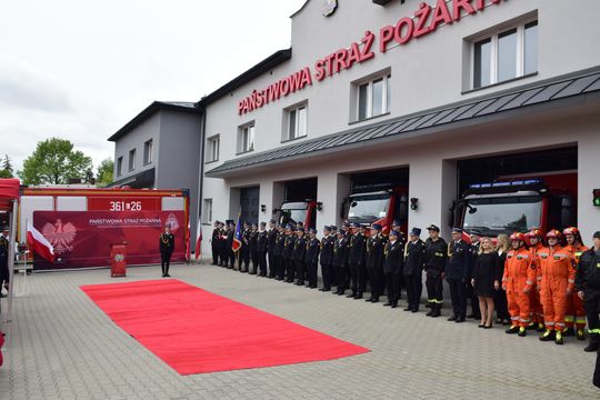 Chełm. Awanse i honory - uroczysta zbiórka chełmskich strażaków [ZDJĘCIA]