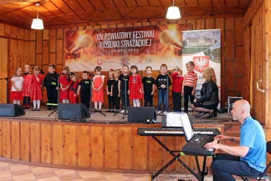 XIV Powiatowy Festiwal Piosenki Strażackiej w Okopach [GALERIA ZDJĘĆ]