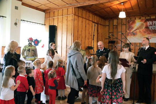 XIV Powiatowy Festiwal Piosenki Strażackiej w Okopach [GALERIA ZDJĘĆ]
