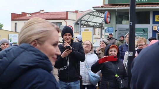 Zamiast Trzaskowskiego Chełm odwiedziła europosłanka Marta Wcisło [GALERIA ZDJĘĆ]