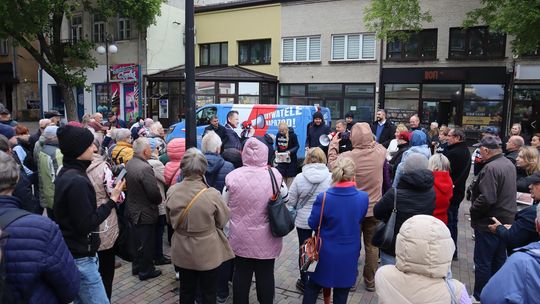 Zamiast Trzaskowskiego Chełm odwiedziła europosłanka Marta Wcisło [GALERIA ZDJĘĆ]