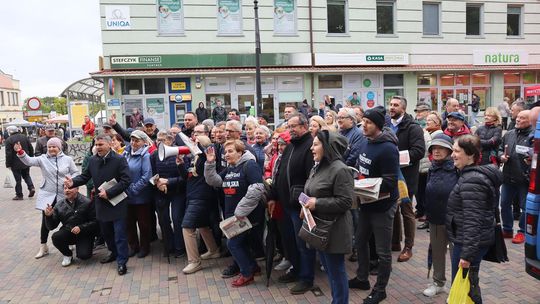 Zamiast Trzaskowskiego Chełm odwiedziła europosłanka Marta Wcisło [GALERIA ZDJĘĆ]