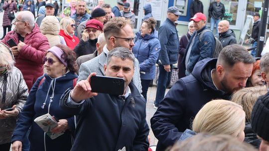 Zamiast Trzaskowskiego Chełm odwiedziła europosłanka Marta Wcisło [GALERIA ZDJĘĆ]