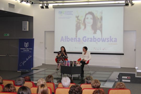 Ałbena Grabowska w Chełmskiej Bibliotece Publicznej [GALERIA ZDJĘĆ]
