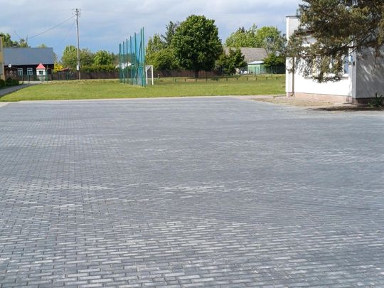 Nowy plac przy szkole w Dubience oficjalnie otwarty [GALERIA ZDJĘĆ]