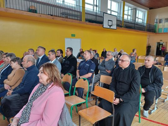 Nowy plac przy szkole w Dubience oficjalnie otwarty [GALERIA ZDJĘĆ]