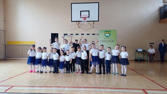 Nowy plac przy szkole w Dubience oficjalnie otwarty [GALERIA ZDJĘĆ]