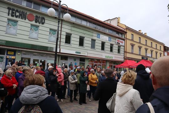 Zamiast Trzaskowskiego Chełm odwiedziła europosłanka Marta Wcisło [GALERIA ZDJĘĆ]