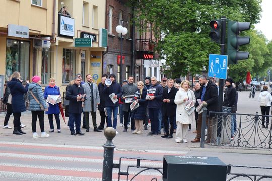 Zamiast Trzaskowskiego Chełm odwiedziła europosłanka Marta Wcisło [GALERIA ZDJĘĆ]
