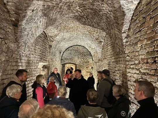 Noc Muzeów w Chełmie. Wystawy, zwiedzanie krypt pod bazyliką i wiele innych atrakcji [GALERIA ZDJĘĆ]