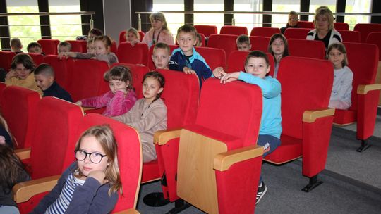 Grzegorz Kasdepke spotkał się z miłośnikami literatury w Chełmskiej Bibliotece Publicznej [GALERIA ZDJĘĆ]