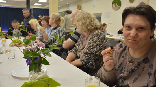 Chełm. Premiera spektaklu ,,Spełnić marzenie" w wykonaniu grupy teatralnej INVICTUS [GALERIA ZDJĘĆ]