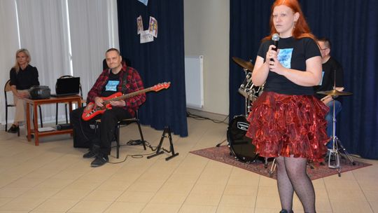 Chełm. Premiera spektaklu ,,Spełnić marzenie" w wykonaniu grupy teatralnej INVICTUS [GALERIA ZDJĘĆ]