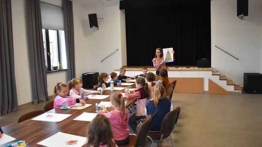 Uczniowie ze Szkoły Podstawowej w Żółkiewce odwiedzili bibliotekę [GALERIA ZDJĘĆ]