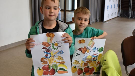 Uczniowie ze Szkoły Podstawowej w Żółkiewce odwiedzili bibliotekę [GALERIA ZDJĘĆ]