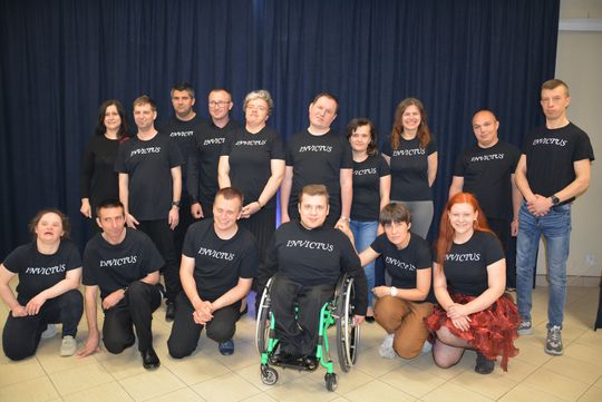 Chełm. Premiera spektaklu ,,Spełnić marzenie" w wykonaniu grupy teatralnej INVICTUS [GALERIA ZDJĘĆ]