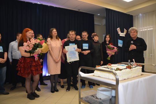 Chełm. Premiera spektaklu ,,Spełnić marzenie" w wykonaniu grupy teatralnej INVICTUS [GALERIA ZDJĘĆ]