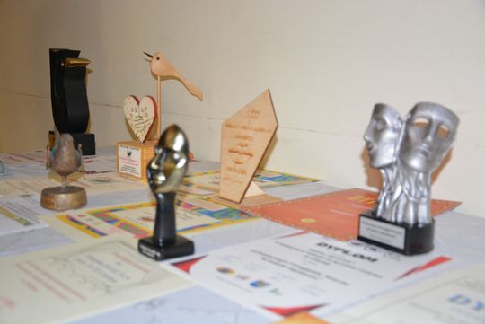 Chełm. Premiera spektaklu ,,Spełnić marzenie" w wykonaniu grupy teatralnej INVICTUS [GALERIA ZDJĘĆ]